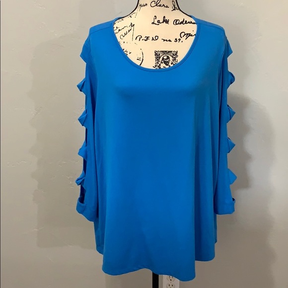 Terra & Sky Tops - PLUS SIZE OPEN SLEEVE TOP.